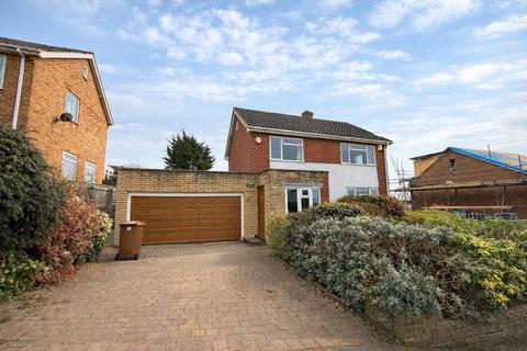 3 bed property, in Redstone Drive, £525,000