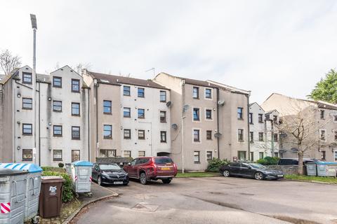 2 bed property, in Millside Terrace, £73,500