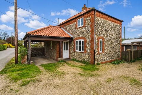 2 bed property, in Old Turnpike Road, £250,000