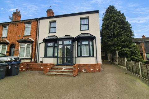 3 bed property, in Coventry Road, £375,000