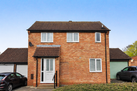 3 bed property, in Bradwell, £325,000