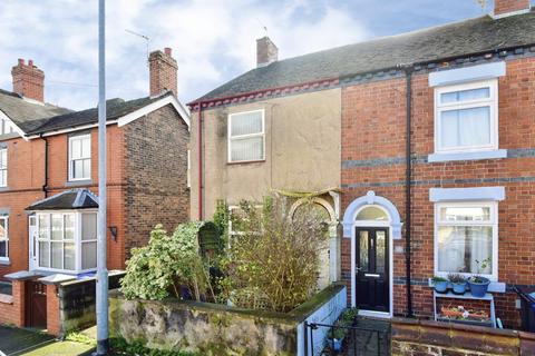 2 bed property, in Old Butt Lane, £120,000