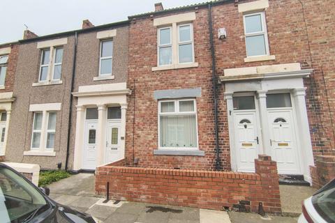 3 bed property, in Chirton West View, £67,000