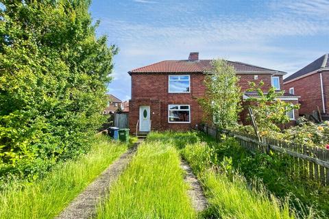 2 bed property, in Manor Gardens, £88,000