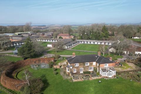 5 bed property, in Lambourn Woodlands RG17, £4,500,000
