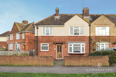 3 bed property, in South Avenue, £300,000