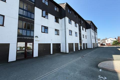 Land, in Vaughan Close, £5,000
