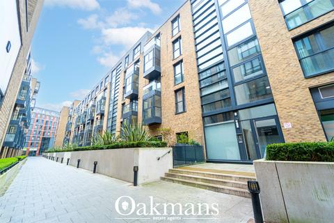 1 bed property, in St. John's Walk, £140,000