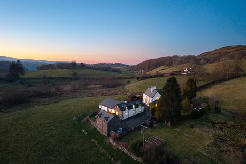 5 bed property, in Llanrwst LL26, £1,250,000