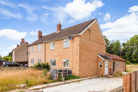 6 bed property, in Jerome Way, £300,000
