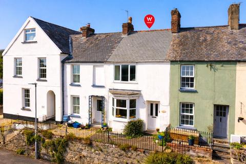 3 bed property, in Bradiford, £240,000