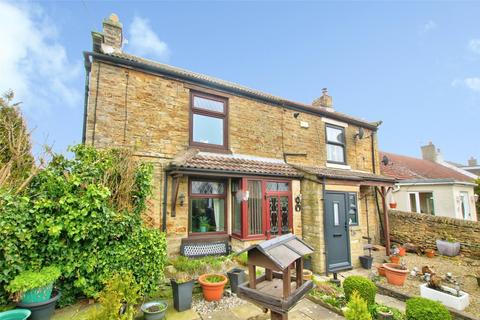 3 bed property, in Toft Hill, £115,000