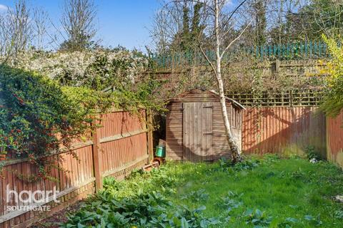 5 bed property, in Westminster Drive, £650,000