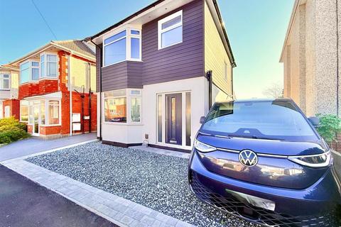 3 bed property, in Draycott Road, £439,950