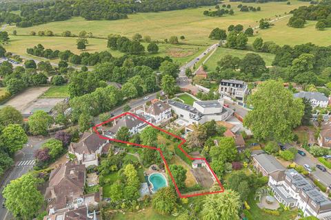 5 bed property, in Priory Lane, £3,450,000