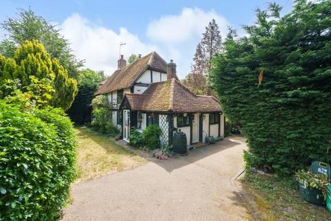 4 bed property, in Lower Henley Road, £600,000