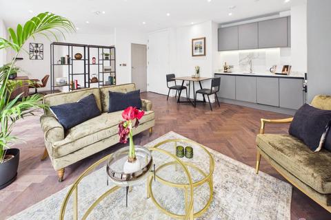 1 bed property, in Fortress House, £800,000
