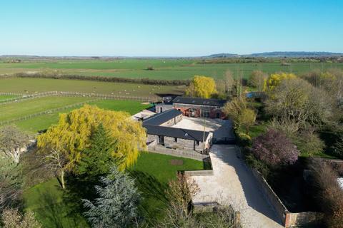 4 bed property, in Cleeve Prior, £1,500,000