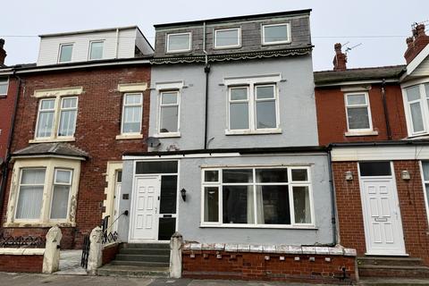 7 bed property, in Osborne Road, £90,000