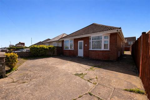 2 bed property, in Rossmore Road, £300,000