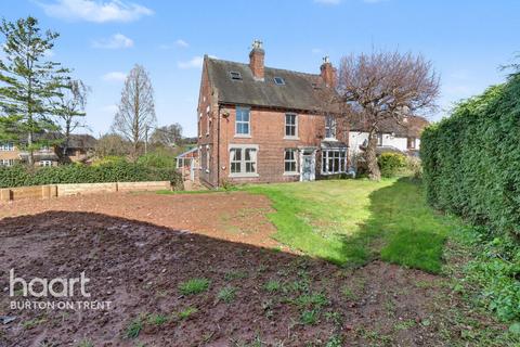 4 bed property, in Wheatley Lane, £350,000