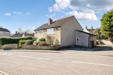 4 bed property, in Bradley Street, £750,000