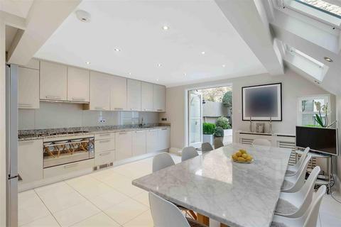 4 bed property, in Bovingdon Road, £2,450,000