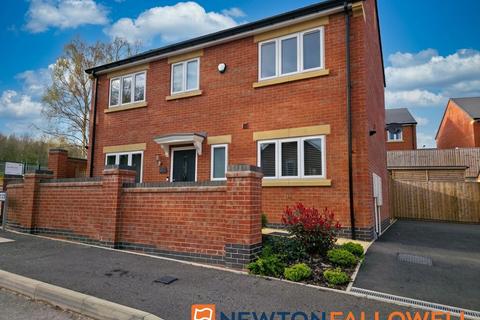 3 bed property, in Colliery Close, £225,000
