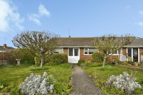 2 bed property, in Turnden Gardens, £310,000