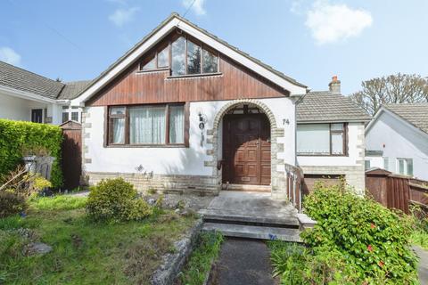 2 bed property, in Normanhurst Avenue, £425,000