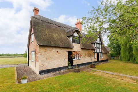 4 bed property, in Bath Road, £720,000
