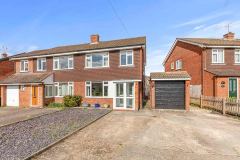 3 bed property, in Dunsmore Ride, £485,000