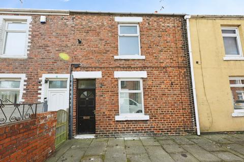 2 bed property, in Johnson Street, £45,000