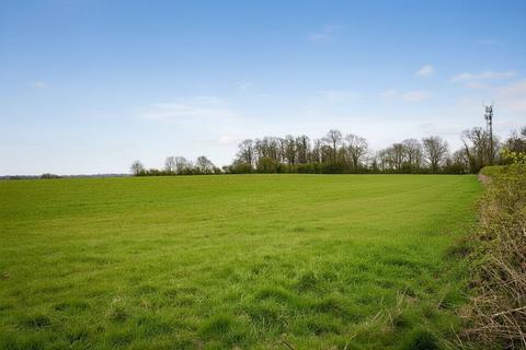 Studio, in Limpsfield Road, £15,000