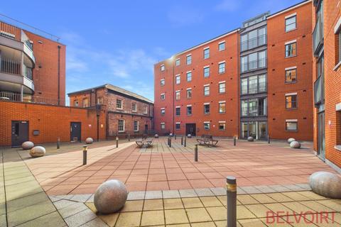 2 bed property, in Pilcher Gate, £160,000