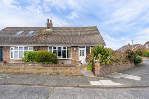 3 bed property, in The Coppice, £375,000