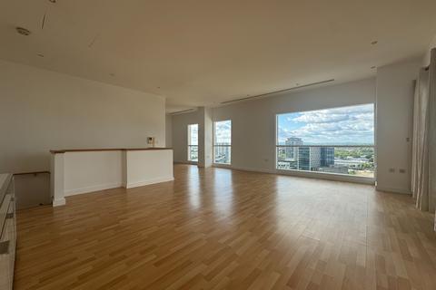 2 bed property, in The Quays, £575,000