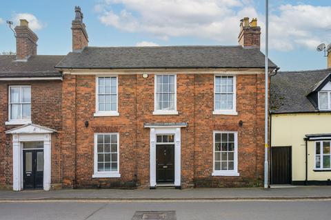 4 bed property, in Bridge Terrace, £565,000