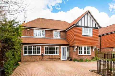 5 bed property, in Ash Platt Road, £1,195,000