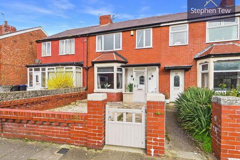 3 bed property, in Sawley Avenue, £160,000