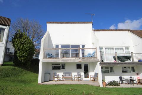 2 bed property, in Harrowbarrow, £45,000