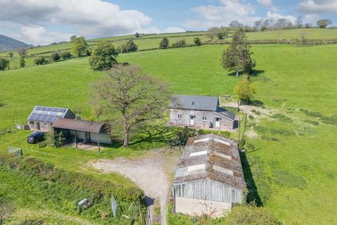 2 bed property, in Colebatch, £695,000