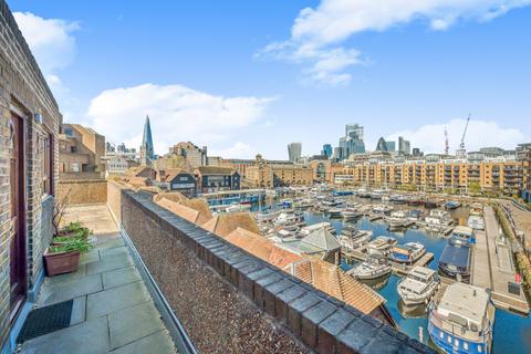 Land, in Nightingale House, £425,000