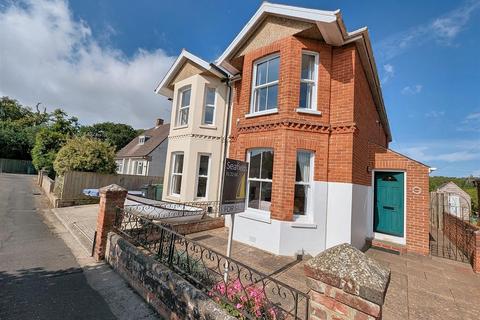3 bed property, in Salterns Road, £535,000