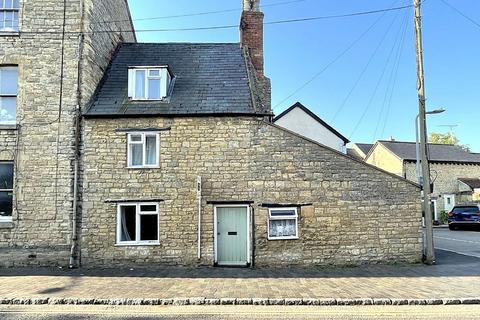 2 bed property, in Weston Road, £265,000