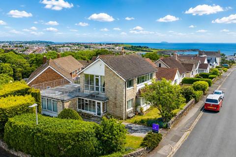 3 bed property, in Min-Y-Mor, £599,000