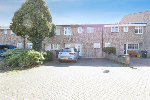 3 bed property, in Wellers Grove, £435,000