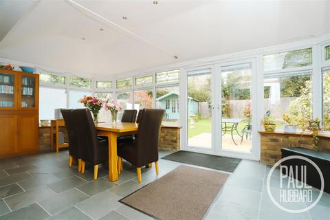 3 bed property, in Bonsey Gardens, £400,000