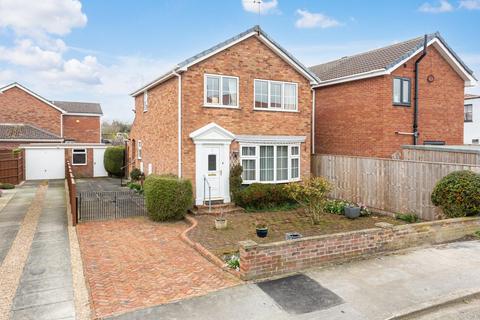 3 bed property, in Ingleton Drive, £300,000