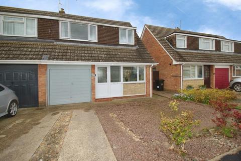3 bed property, in Willoughby Avenue, £235,000